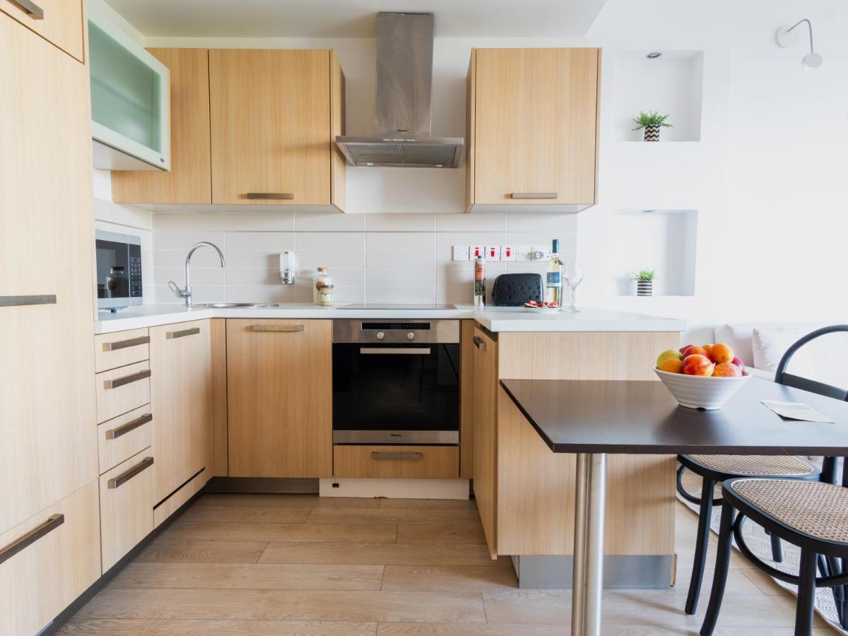 Sanders Ermitage On The Beach - Delightful 1-Bedroom Apartment With Sea View Limassol Exterior photo